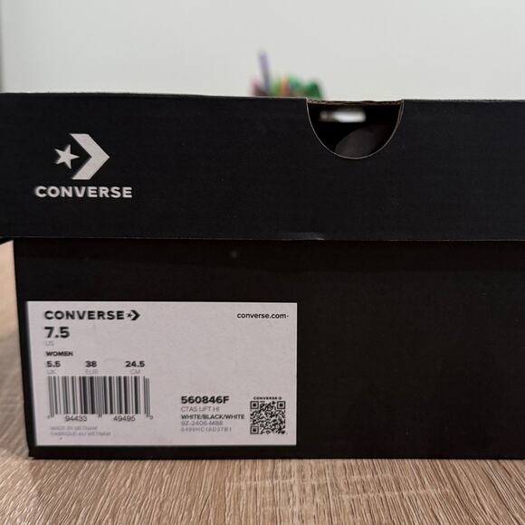 NIB • Chuck Taylor All Star Lift Platform Canvas Size: 7.5 - Picture 5 of 5